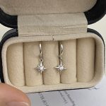 color: white gold