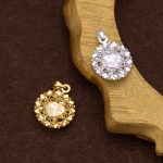 color: Gold color [single pendant]]
