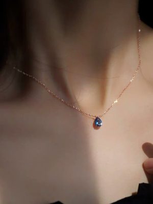 S925 Sterling Silver Plated 14K Gold French Style Water Drop Sapphire Necklace Rose Gold Clavicle Chain Women's Exquisite All-Match White Ouni Na