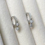 color: white gold