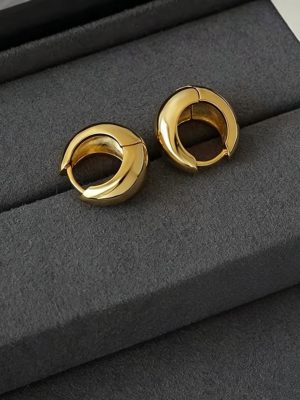 Minimal Water Drop Ear Buckle Light Luxury High-grade Plain Hoop Earrings Women's S925 Sterling Silver Design Cold Wind Earrings