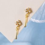 color: 18K Gold