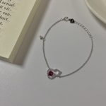 color: white gold