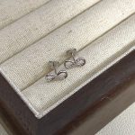 color: white gold