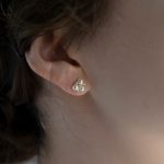 color: white gold
