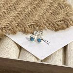color: white gold