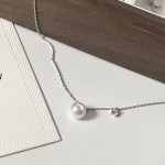 color: white gold