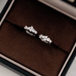 color: white gold