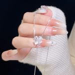 color: white gold