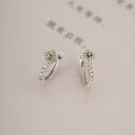 color: white gold