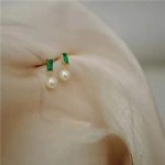 color: Pair of Emerald Pearl Stud Earrings / size: 14K Gold
