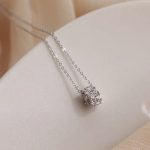 color: white gold