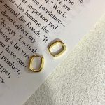 color: 18K Gold