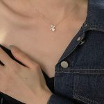 color: white gold