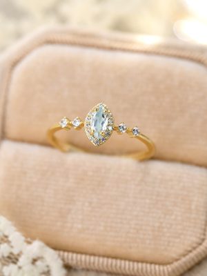S925 Sterling Silver Sky Blue Topaz Ring Women's Vintage Fashion Finger Ring High-grade Ring