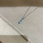 color: White gold blue drill