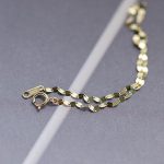 color: Gold 15cm