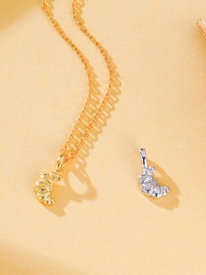 S925 Sterling Silver High-grade Retro Hornbag Necklace Ins Simple Distinctive Pleated Crescent Fashionable Clavicle Chain for Women