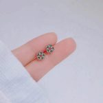 color: white gold