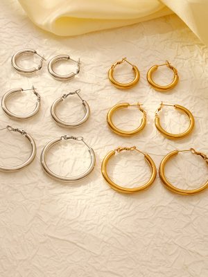 Round Exaggerated Solid Stainless Steel Earrings Women's Premium Retro Electroplated 18K Earrings