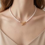 Retro Gentle Elegant Freshwater Pearl Bracelet and Necklace Set Stainless Steel Commuter Ornament