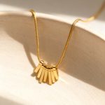 18K Gold-Plated Tassel Necklace Stainless Steel Snake Bones Chain Minimalist Vertical Bar Geometric Lock