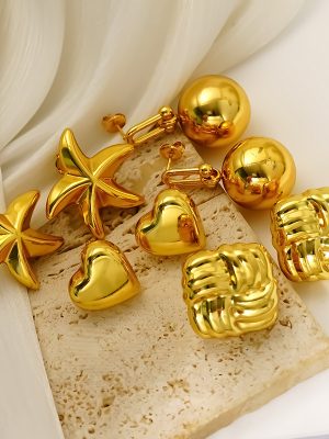 Stainless Steel Hollow Vachette Clasp round Starfish Stud Earrings Female Advanced All-Match Jewelry