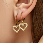 Light Extravagant Love Heart Zircon Earrings Super Flash Earrings All-Matching Earring Ornament Women