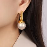 color: F1142-Beige Colorful Bead Gold Earrings