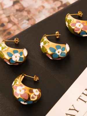 Fresh and Elegant Simple Personality Stainless Steel Gold-Plated Decorative Flowers Weight Color Glaze Design C- Shaped Earrings