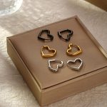 Korean Style Small Heart Stainless Steel Earrings High-Grade Peach Heart Ear Clip Simple Design Personalized All-Matching Accessories