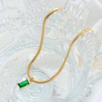 Design Stainless Steel Gold Plated Snake Bones Chain Retro Affordable Luxury Emerald Zircon Pendant Necklace
