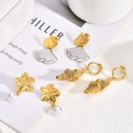 French-style pearl flower stainless steel earrings, vintage two-tone ginkgo leaf stud earrings, golden geometric spiral ear accessories.