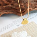 Blogger Vintage Fan-Shaped Metal Shell Shape Striped Pendant Necklace Earrings Jewelry Set