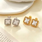Retro Design Carved Clover White Shell Ear Studs Non-Fading High-End All-Match Earrings