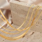 French Simplicity New Advanced Cold Stainless Steel Snake Bone Chain Personalized Graceful and Wild Ornament Women