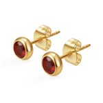 color: 5MM Zircon Stud Earrings (Garnet Red)