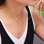 Simple Rice Word Jeweled Pendant Eight Awn Star Necklace Women's Light Luxury Design Stainless Steel Clavicle Chain