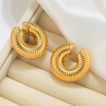 color: Spiral Pattern Hollow Ear Clip Gold MS-205