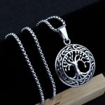 color: Leaf Silver + Stainless Steel Chain