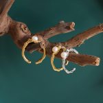 Dongdaemun Irregular Metal Inlaid Natural Freshwater Pearl Ring Cold Opening Ornament