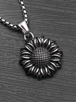 Stainless Steel Necklace Men's Fashion Brand All-Matching Clavicle Chain Light Luxury Design Advanced Cuban Pendant Necklace Accessories