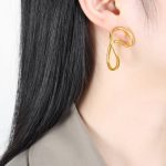 color: F772-Gold Earrings