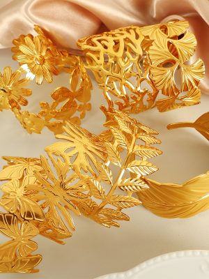 New Stainless Steel Bracelet Butterfly Leaf Bracelet Hollow Plaid High-End Product for Women