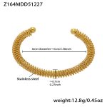 color: Z164-Gold Bangle