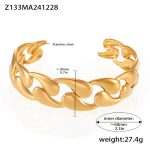color: Z133-Gold Bangle