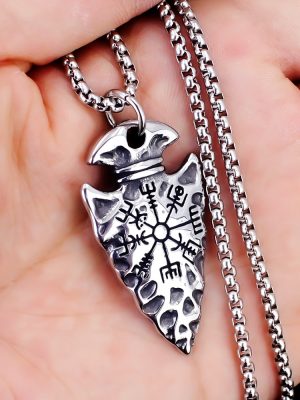 Viking Nordic Necklace Triangle Compass Compass Stainless Steel Bracelet Men's Ornament