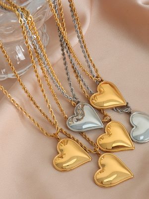 Simple Stainless Steel Plated 18K Gold Love Pendant Clavicle Chain Necklace for Women All-Match Jewelry 316L