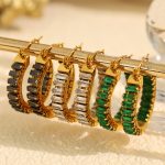 Vintage Premium Diamond Emerald Earrings New Year Gift Design Gang Drill Stud Earrings