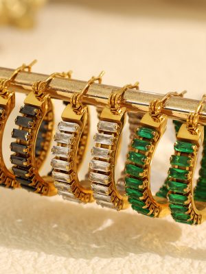 Vintage Premium Diamond Emerald Earrings New Year Gift Design Gang Drill Stud Earrings